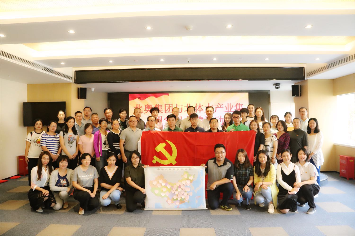 2de3f98a133f46beb8d8caa2bfa0a8c8.jpg 2de3f98a133f46beb8d8caa2bfa0a8c8.jpg